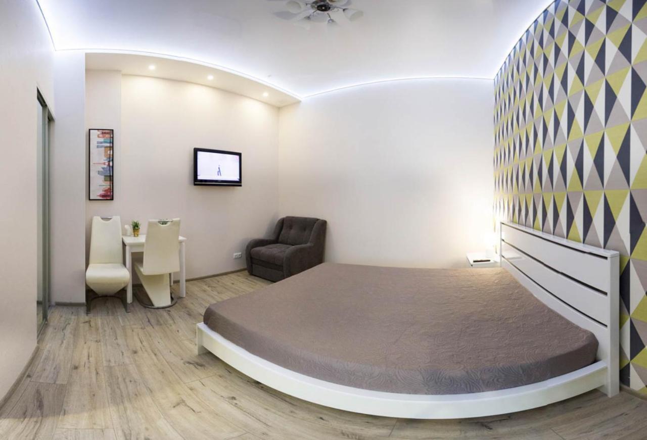 Modern Apartments In The Centre - Kuznechna Str. 26/4 Kharkiv Eksteriør bilde