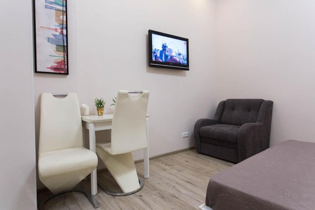 Modern Apartments In The Centre - Kuznechna Str. 26/4 Kharkiv Eksteriør bilde