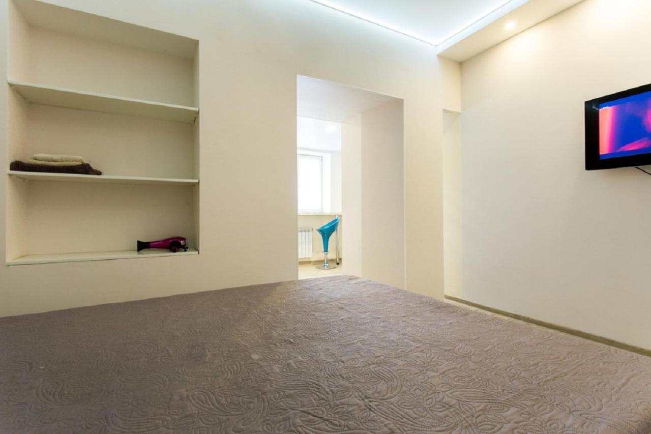 Modern Apartments In The Centre - Kuznechna Str. 26/4 Kharkiv Eksteriør bilde